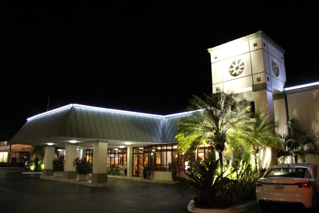 Floridian Hotel - main image